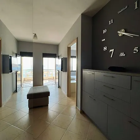 Apartament Beachfront Saranda