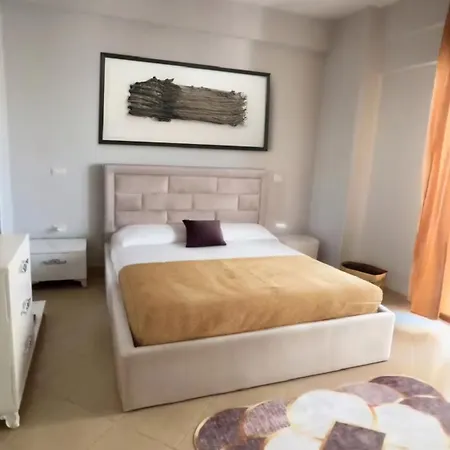 Beachfront Apartament Durrës