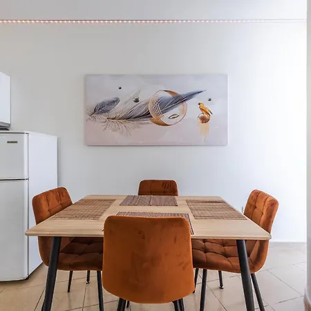 Beachfront Apartament *