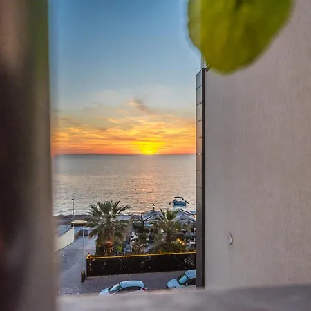 Apartament Beachfront *