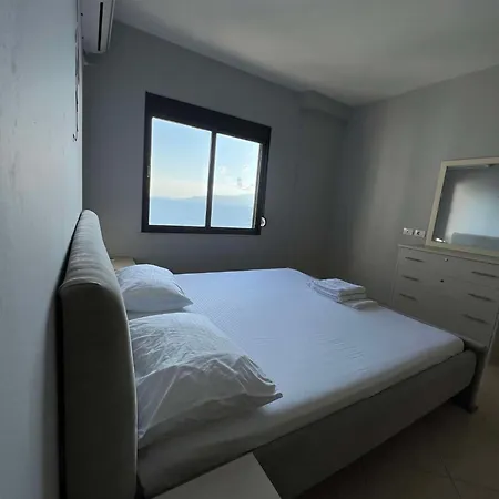 Apartment Beachfront