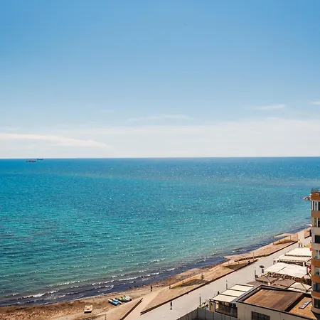 Beachfront Apartamento *