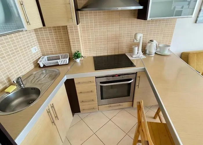 Beachfront Апартаменты *